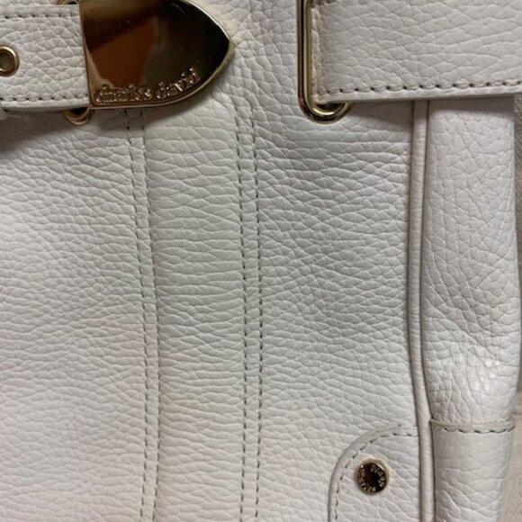 Charles David white pebble leather handbag with dustbag - Picture 8 of 16